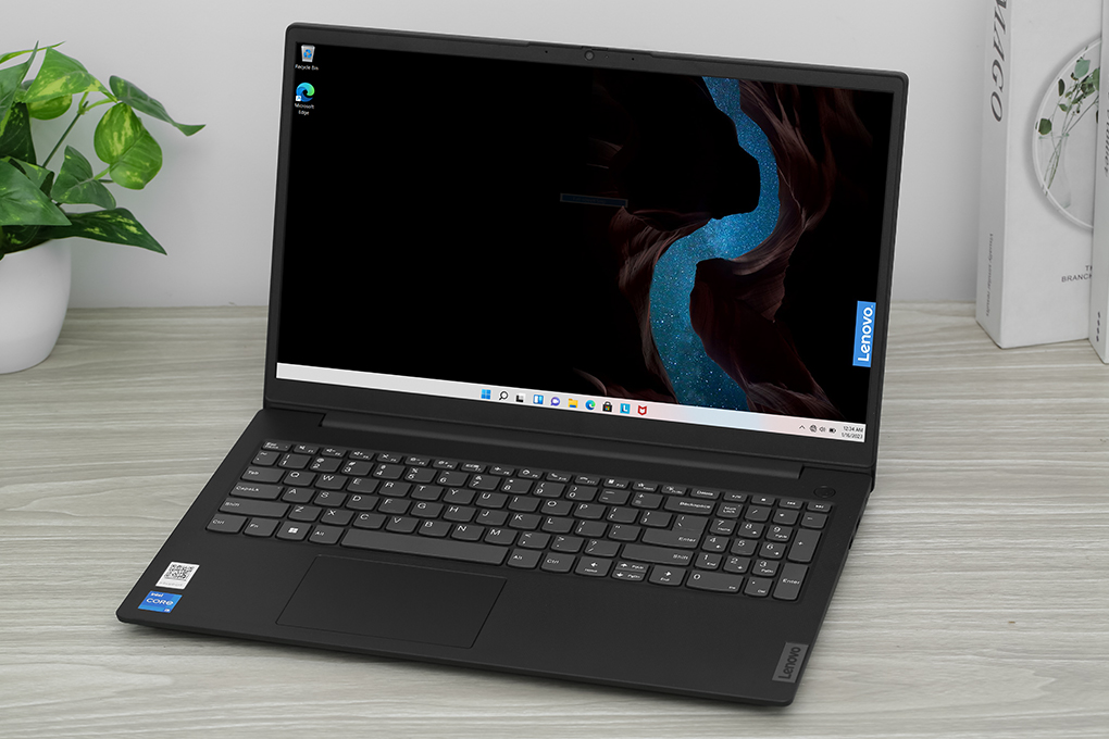 Laptop Lenovo V15 G3 IAP i5 1235U/8GB/512GB/Win11 (82TT0064VN) Màu Đen