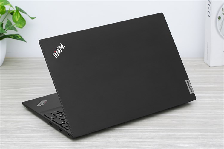 Laptop Lenovo ThinkPad E15 Gen 4 i7 1260P/16GB/512GB/Win11 (21E600CPVN) Màu Đen