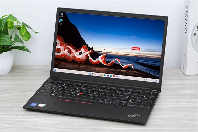 Laptop Lenovo ThinkPad E15 Gen 4 i7 1260P/16GB/512GB/Win11 (21E600CPVN) Màu Đen