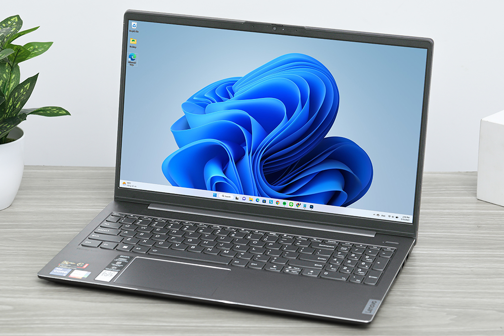 Laptop Lenovo Ideapad 5 15IAL7 i5 1235U/8GB/512GB/Win11 (82SF005HVN) Màu Xám