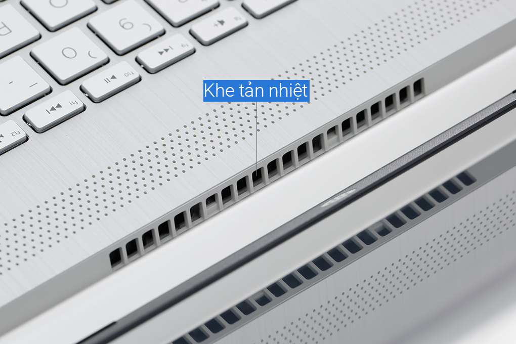 Laptop HP 15s fq2716TU i3 1115G4/8GB/512GB/Win11 (7C0X3PA) Màu Bạc