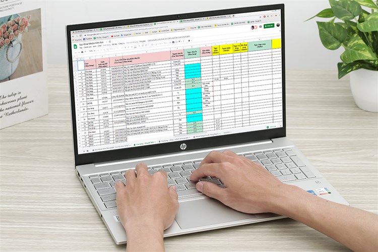 Laptop HP Pavilion 15 eg2085TU i5 1240P/8GB/256GB/Win11 (7C0Q7PA) Màu Bạc