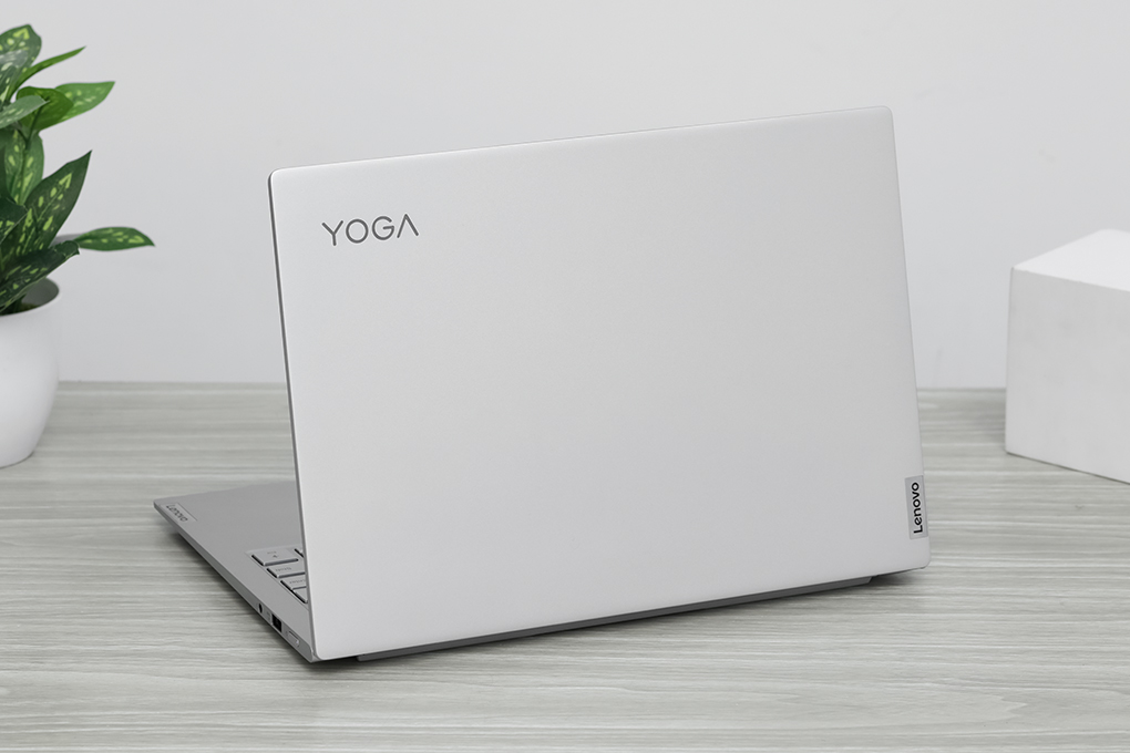 Laptop Lenovo Yoga Slim 7 Pro 14IAH7 i7 12700H/16GB/512GB/Win11 (82UT006CVN) Màu Xám