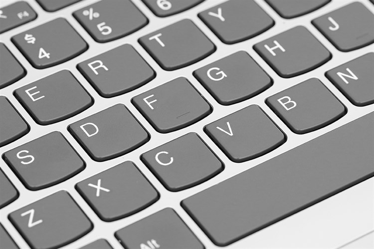 Laptop Lenovo IdeaPad 1 15AMN7 R5 7520U/8GB/256GB/Win11 (82VG0061VN) Màu Xám