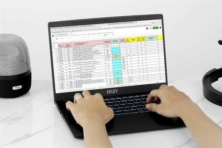 Laptop MSI Modern 14 C7M R5 7530U/8GB/512GB/Win11 (083VN) Màu Đen