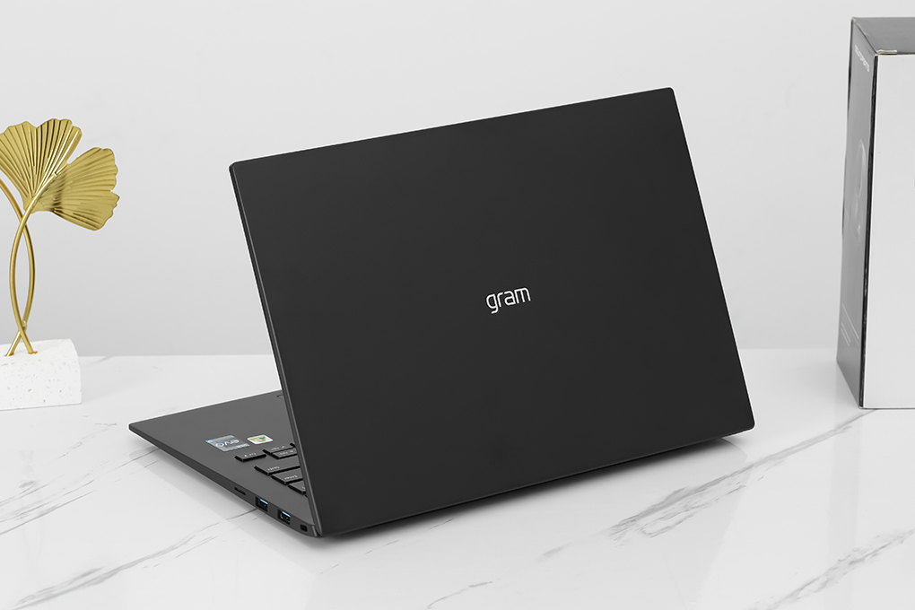 Laptop LG gram 2023 i7 1360P/16GB/512GB/Win11 (14Z90R-G.AH75A5) Màu Đen