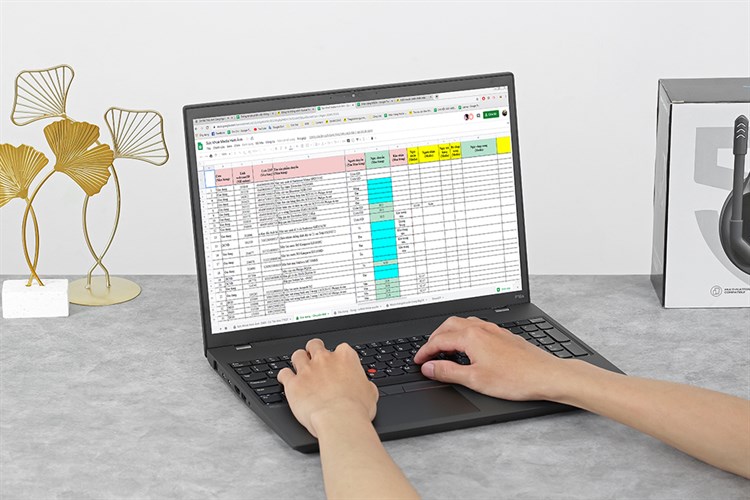 Laptop Lenovo Thinkpad P16s Gen 1 i7 1260P/16GB/512GB/4GB QuadroT550/Win11 Pro (21BT0064VN) Màu Đen