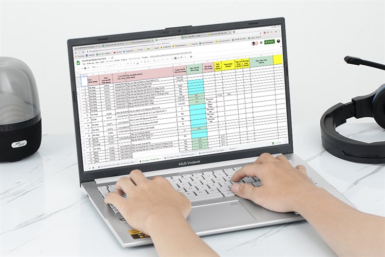 Laptop Asus Vivobook Go 15 E1504FA R5 7520U/8GB/512GB/Win11 (NJ630W) Màu Bạc