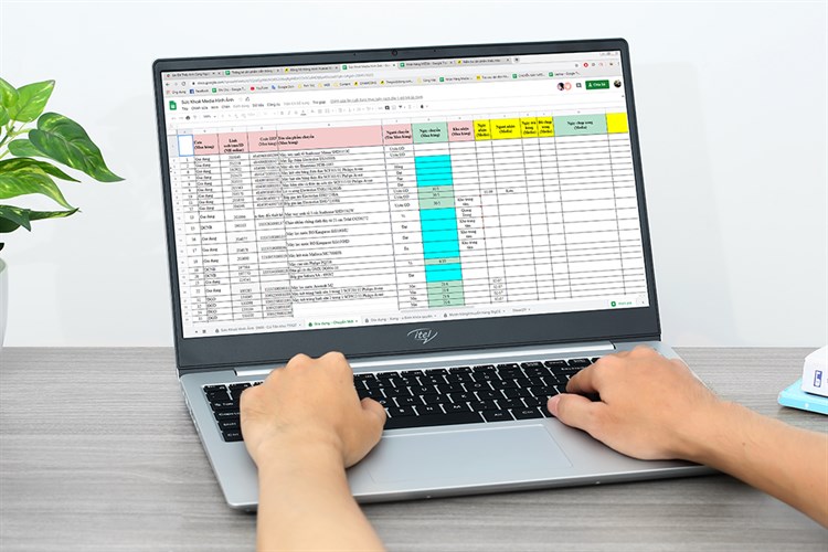 Laptop Itel Spirit 2 i5 1155G7/8GB/512GB/Win11 (71006300203) Màu Bạc