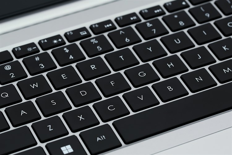 Laptop Itel Spirit 2 i5 1155G7/8GB/512GB/Win11 (71006300203) Màu Bạc