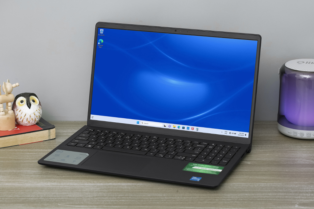 Laptop Dell Inspiron 15 3520 - 71027003 (i5 1235U, 8GB, 512GB, Full HD 120Hz, OfficeHS, KYHD, Win11) Màu Đen