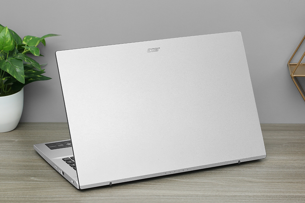 Laptop Acer Aspire A315 44P R9W8 - NX.KSJSV.002 (R7 5700U, 8GB, 512GB, Full HD, Win11) Màu Bạc