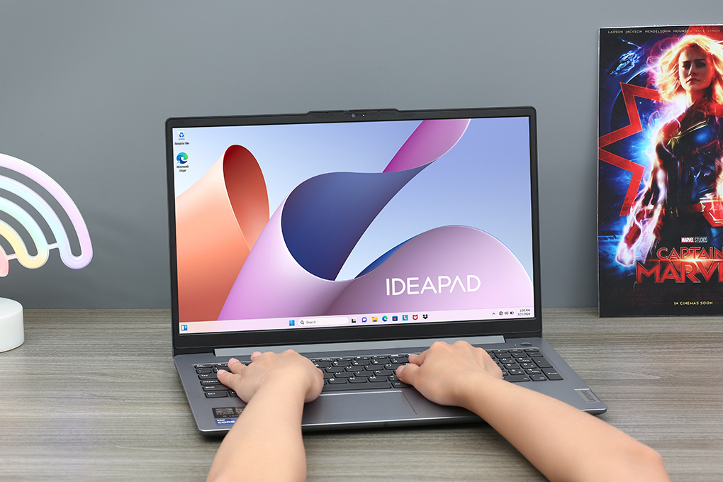 Laptop Lenovo Ideapad Slim 3 15IRH8 - 83EM003FVN (i7 13620H, 16GB, 1TB, Full HD, Win11) - 16