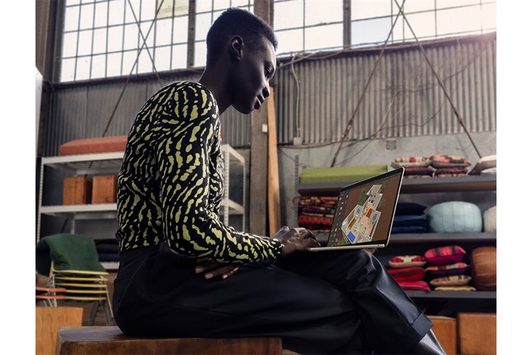 Laptop Apple MacBook Air 13 inch M3 8GB/256GB (MRXT3SA/A) Màu Vàng