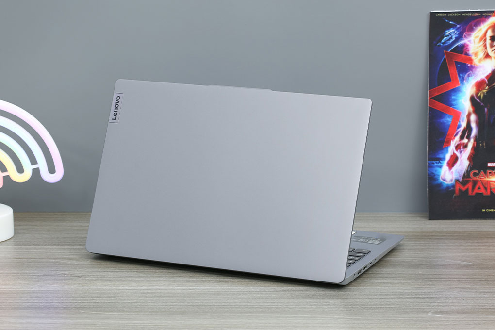 Lenovo Ideapad Slim 3 15AMN8 R5 7520U (82XQ00J0VN)