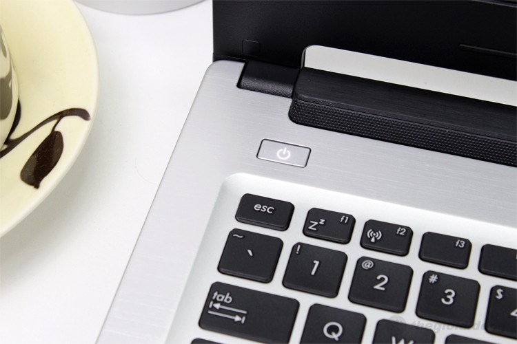 Laptop Asus K46CA 33214G50 Màu Đen