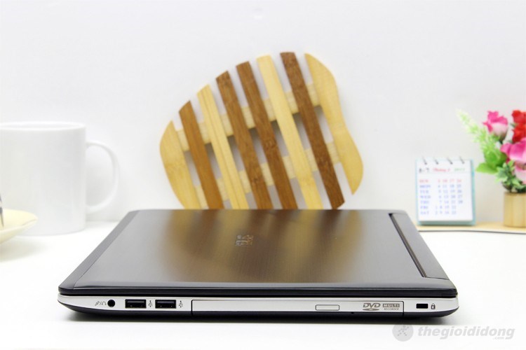 Laptop Asus K46CA 33214G50 Màu Đen