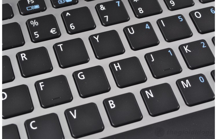 Laptop Acer Aspire V5 471G 33214G50Ma