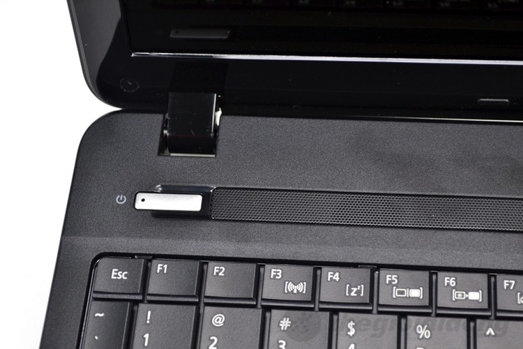 Laptop Acer Aspire E1 571G 33114G50Mn Màu Đen