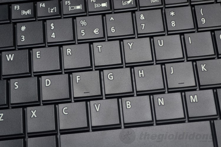 Laptop Acer Aspire E1 571G 33114G50Mn Màu Đen