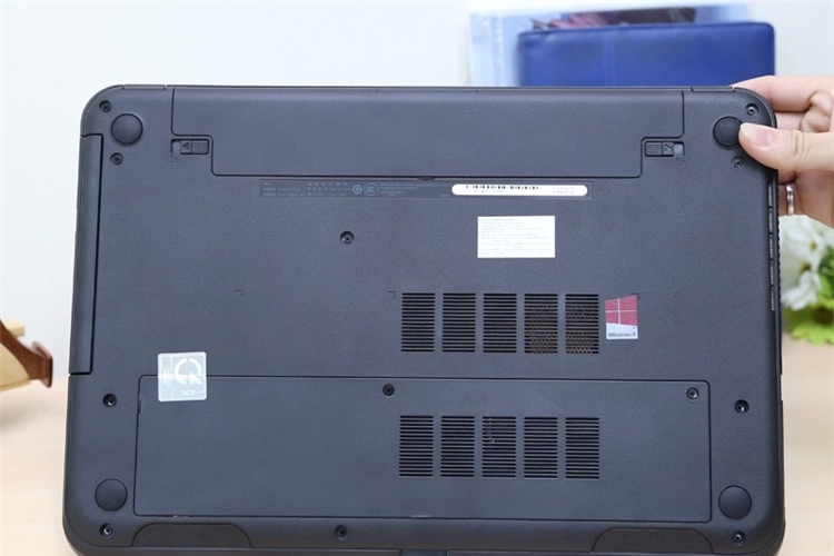 Laptop Dell Inspiron 3521 33214G50 Màu Đen