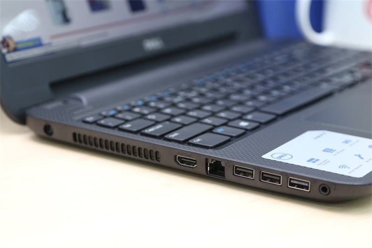 Laptop Dell Inspiron 3521 33214G50 Màu Đen