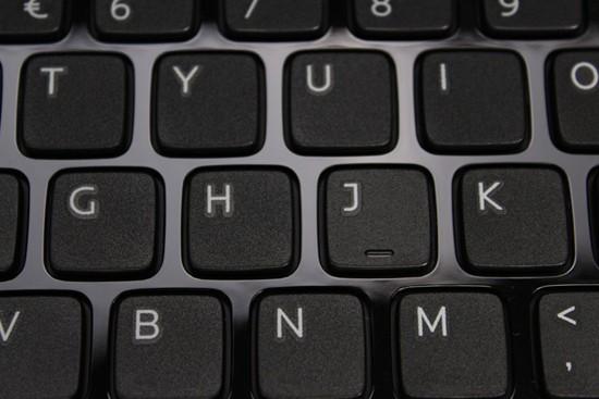 Bàn phím của Dell Inspiron 3521 có dạng chiclet Bàn phím của Dell Inspiron 3521 có dạng chiclet