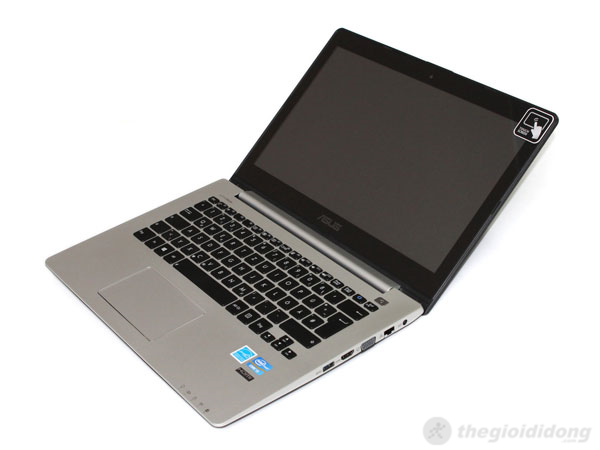 Asus S300CA sang trọng cả bên trong lẫn bên ngoài Asus S300CA sang trọng cả bên trong lẫn bên ngoài