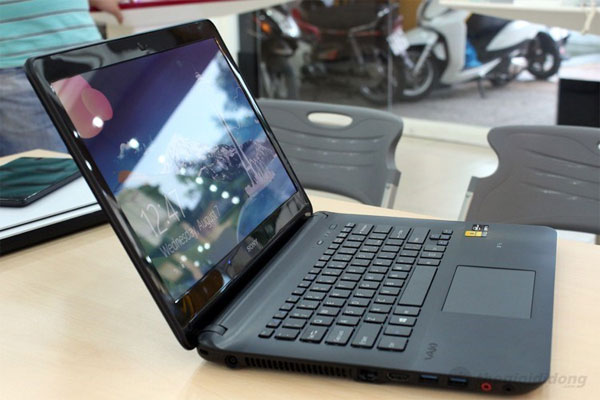 Màn hình của Sony Vaio Fit 14E Màn hình của Vaio Fit 14E