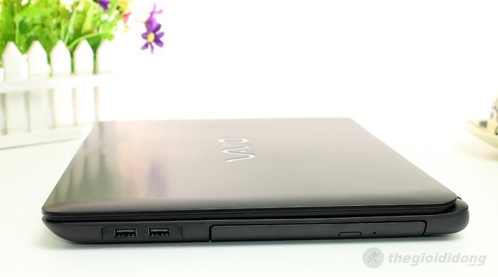 Laptop Sony Vaio Fit SVF1521DSG 33222G50W8