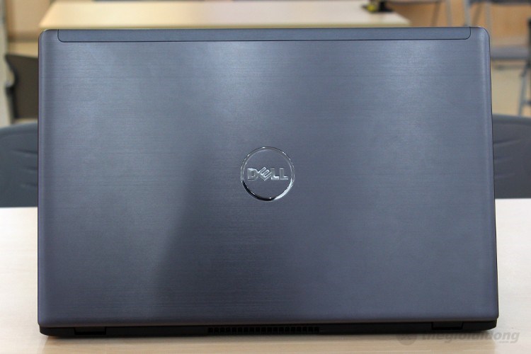 Laptop Dell Vostro 5560 53234G75G Màu Đen