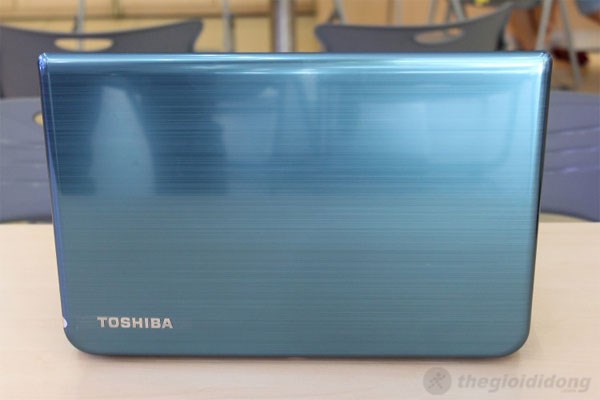 Toshiba Satellite L40 có thiết kế đẹp, nhỏ gọn Toshiba Satellite L40 có thiết kế đẹp, nhỏ gọn