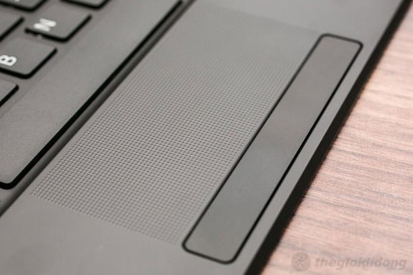 Touchpad đặc biệt trên bàn phím rời Touchpad đặc biệt trên bàn phím rời của VAIO Tap 11