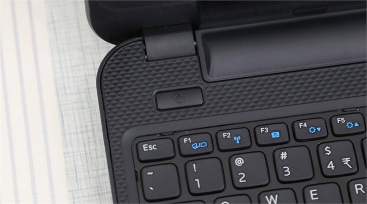 Laptop Dell Inspiron 3537 54204G50G