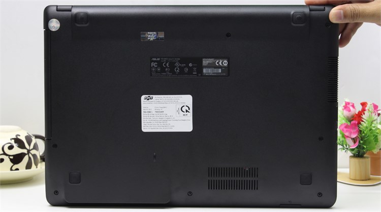 Laptop Asus X451CA 10072G50