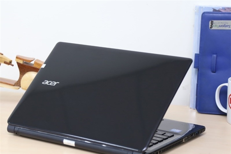 Laptop Acer Aspire E1 470 33212G50Dn Màu Đen