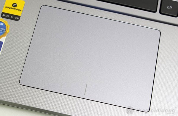 Touchpad của X550LC rộng, thao tác linh hoạt