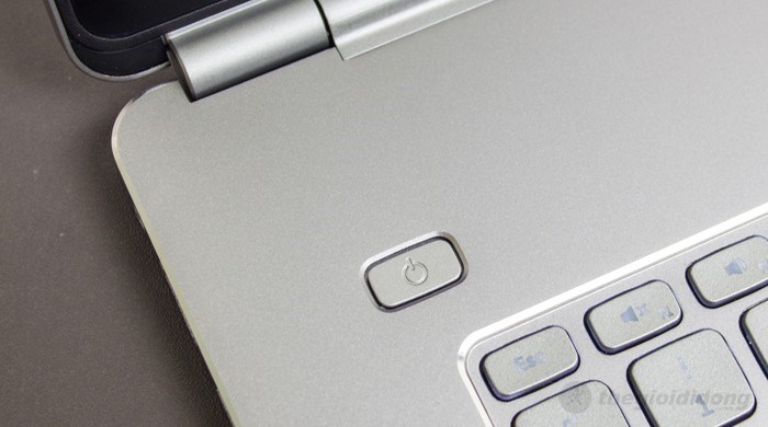 Laptop Dell Inspiron 7437 34014G50 Màu Bạc