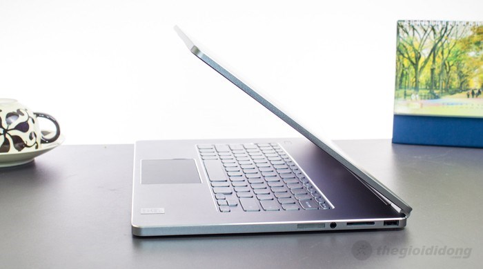 Laptop Dell Inspiron 7437 34014G50 Màu Bạc