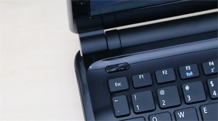 Laptop Acer Aspire E1 472 54204G50Dn Màu Đen