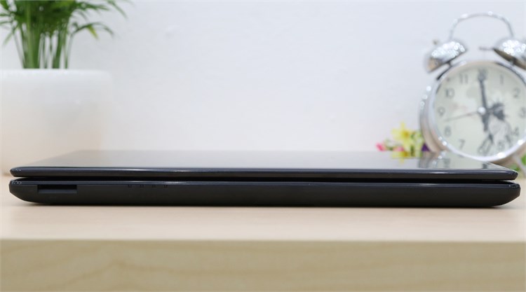 Laptop Acer Aspire E1 472 54204G50Dn Màu Đen