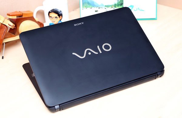 Phong cách hiện đại, chuyên nghiệp Sony Vaio Fit 15E SVF15322SG