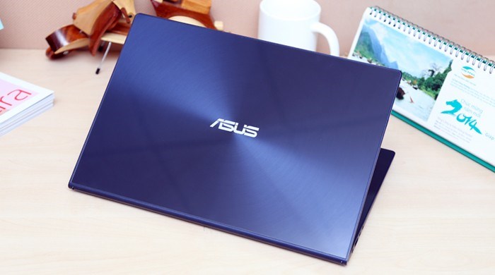 Laptop Asus Zenbook UX302LG 54204G50HSGW8T Màu Xanh Dương