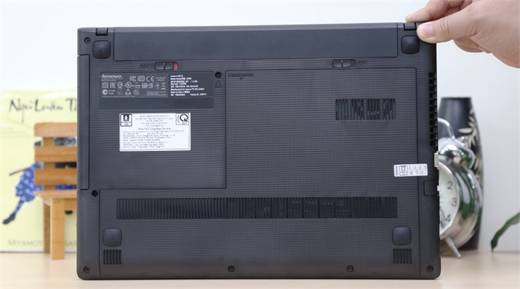 Laptop Lenovo G40 P3552G50 Màu Đen