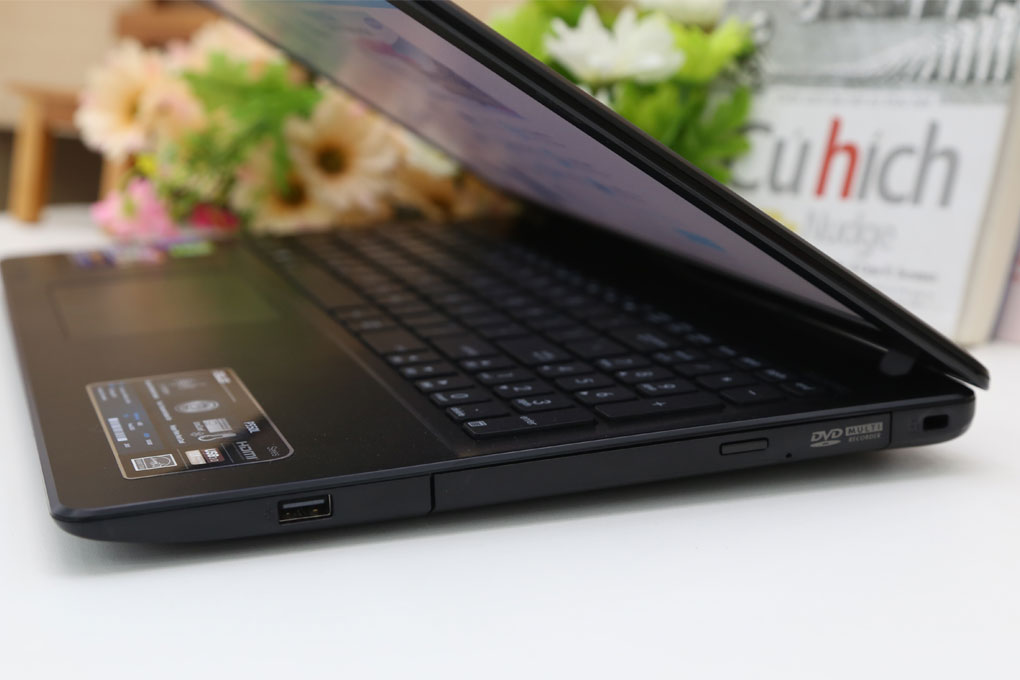 Laptop Asus P550LD 74504G50G Màu Đen