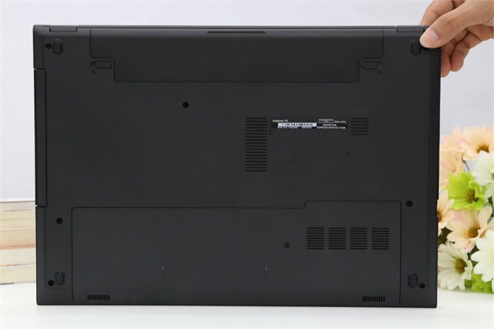 Laptop Dell Inspiron 3542 34004G50W8 Màu Đen