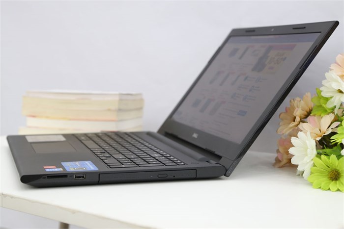 Laptop Dell Inspiron 3542 34004G50W8 Màu Đen