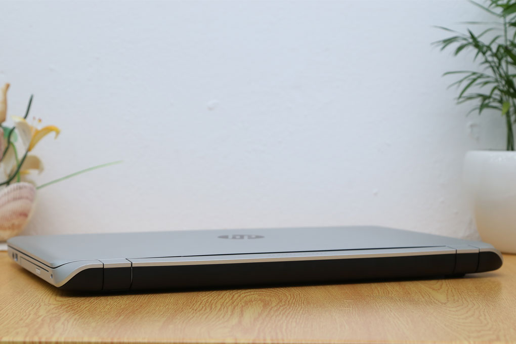 Laptop HP Pavilion 15 p081TX 54214G50GW8 Màu Bạc