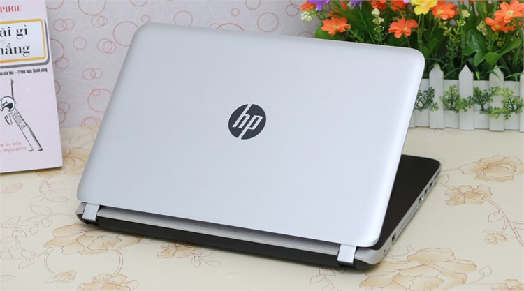 Laptop HP Pavilion 14 v022TU 34034G50W8