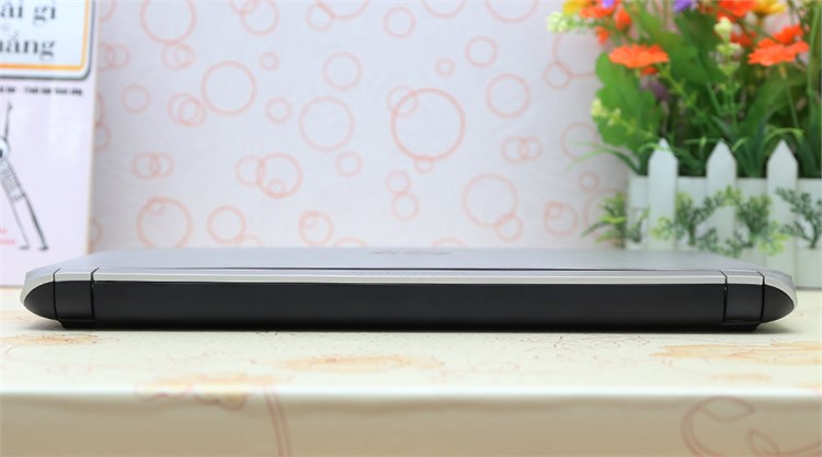 Laptop HP Pavilion 14 v022TU 34034G50W8